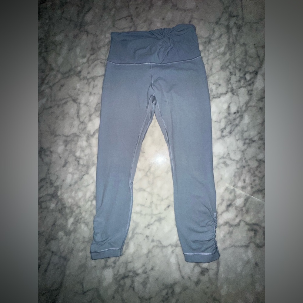 lululemon athletica womens Soft Gray Leggings 7/8